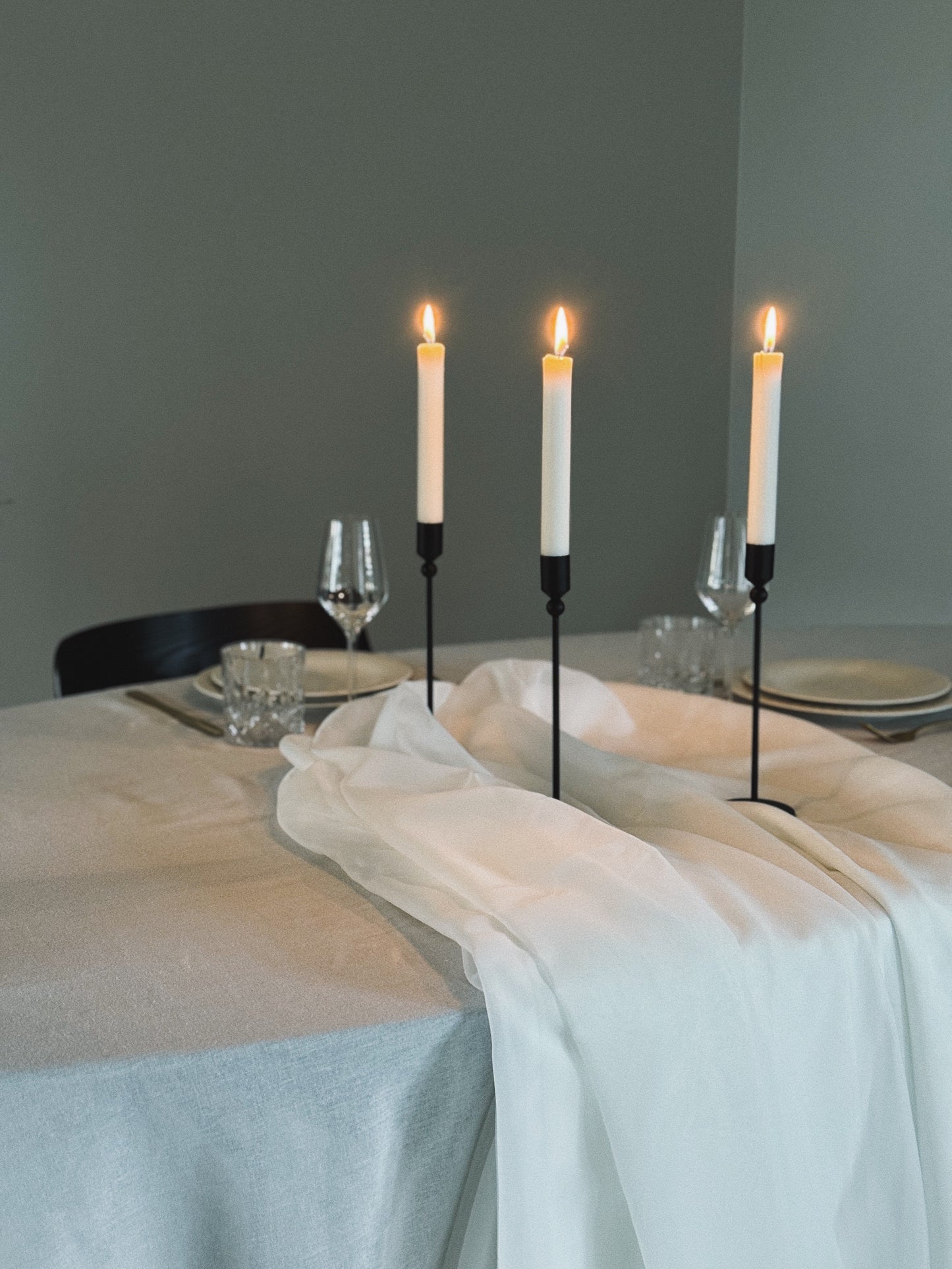 Kynttilänjalka musta